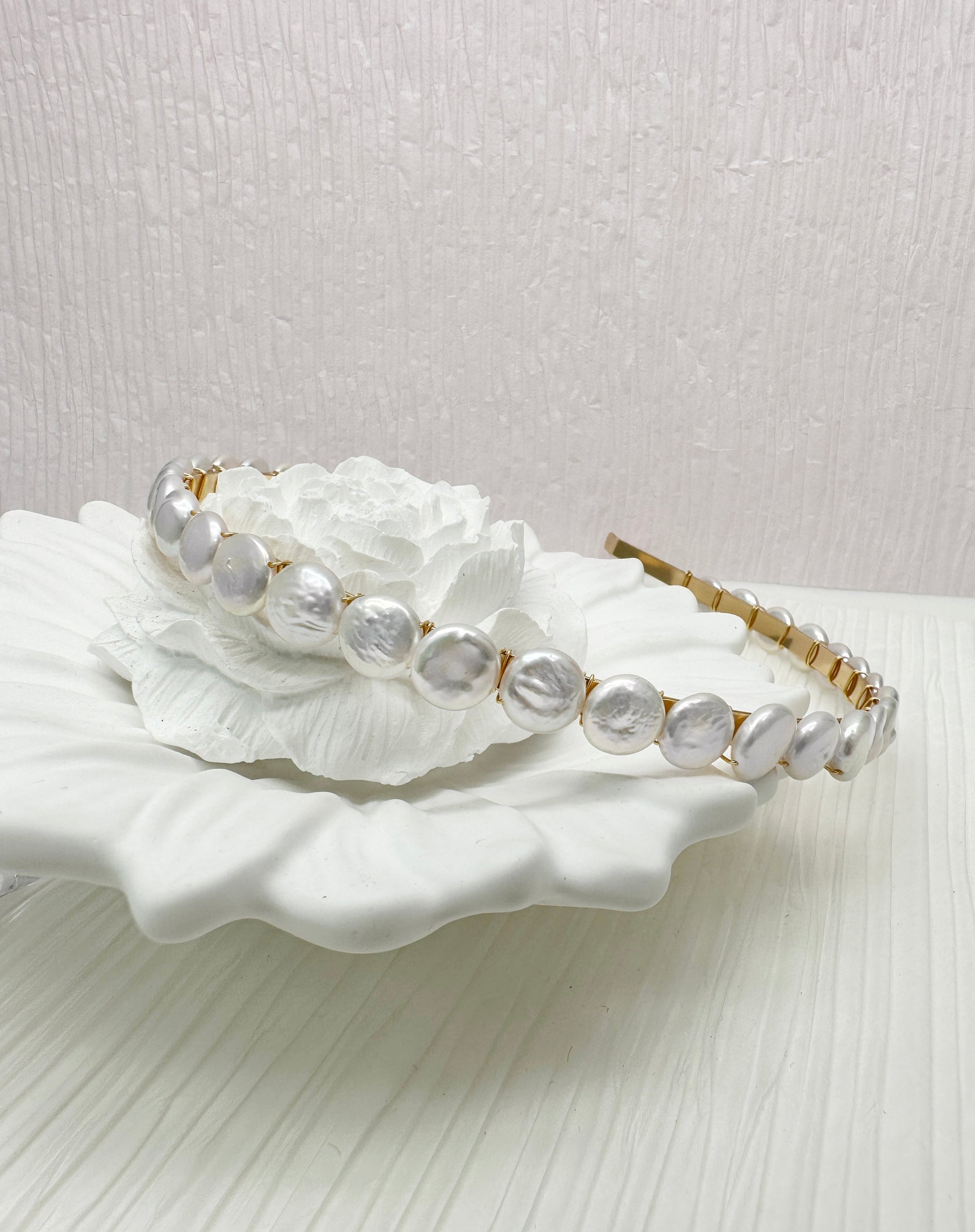 Round Shaped Freshwater Pearls Hair Band-3